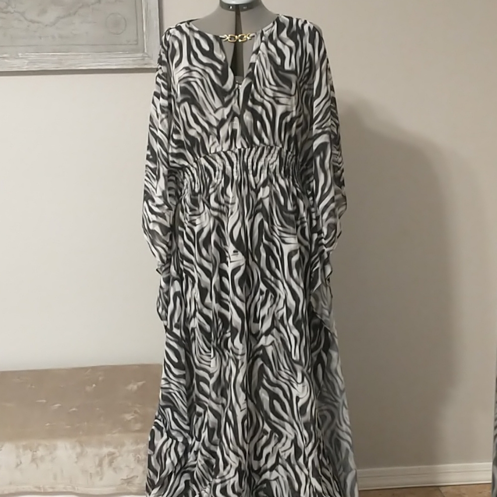 NWT Jennifer Lopez Maxi Dress